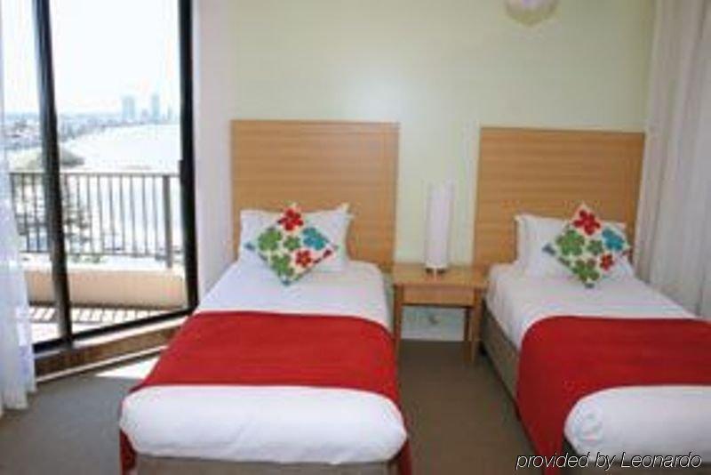 Sandy Point Beach Resort Gold Coast Eksteriør billede
